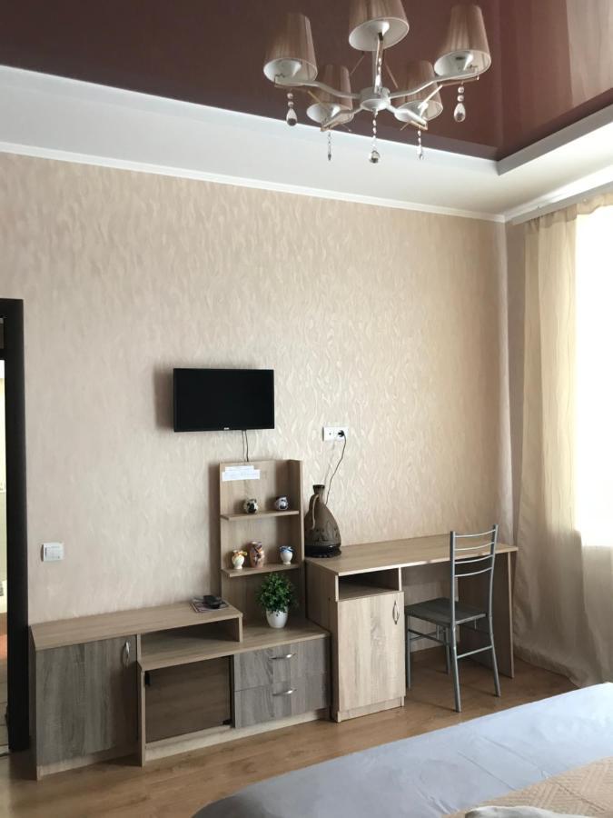 Rent Apartment In The Center Of Tjernihiv Exteriör bild