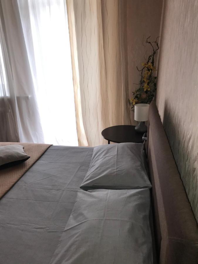 Rent Apartment In The Center Of Tjernihiv Exteriör bild