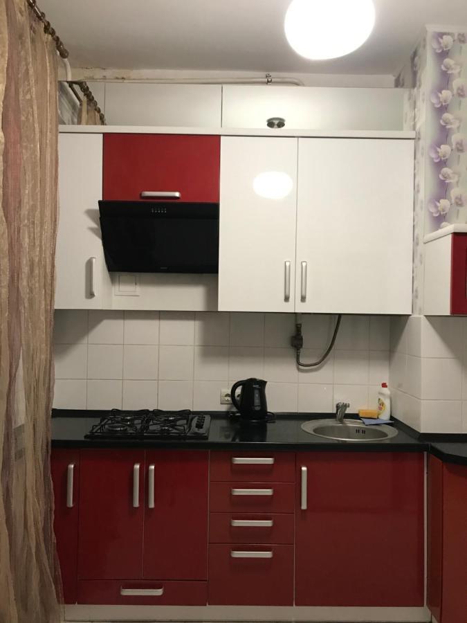 Rent Apartment In The Center Of Tjernihiv Exteriör bild