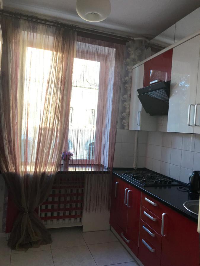 Rent Apartment In The Center Of Tjernihiv Exteriör bild