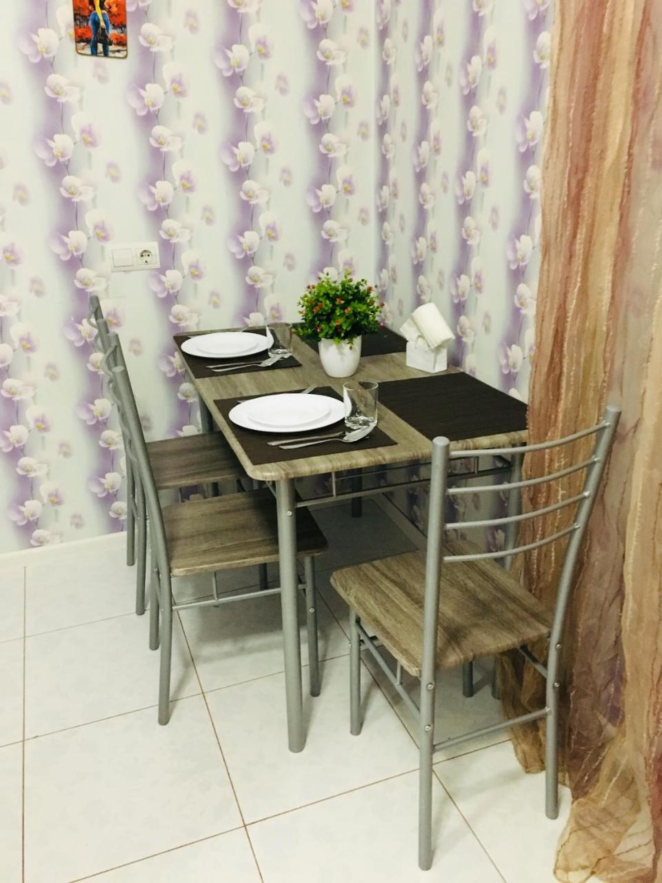 Rent Apartment In The Center Of Tjernihiv Exteriör bild
