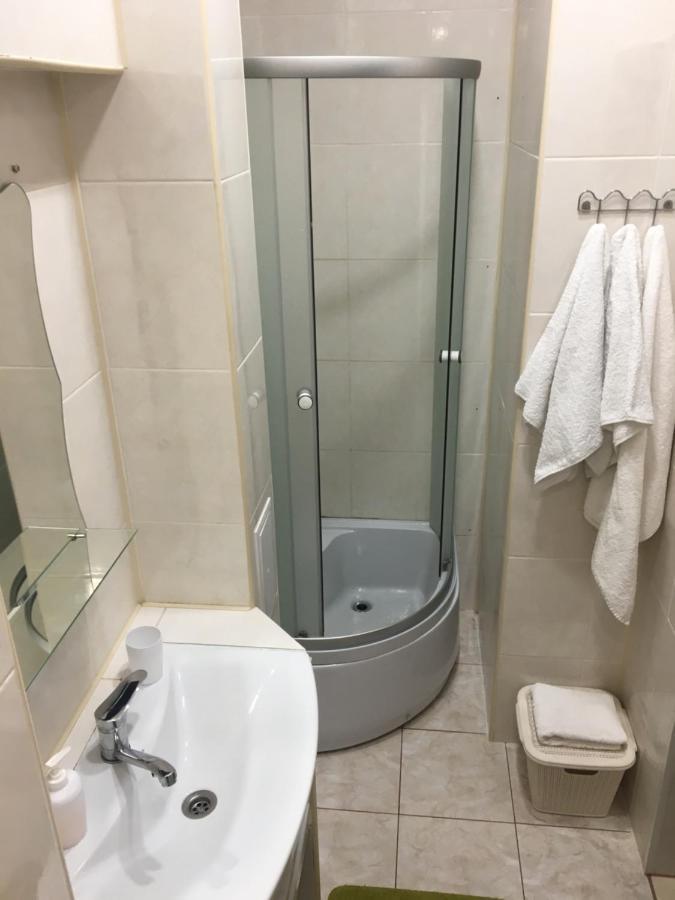 Rent Apartment In The Center Of Tjernihiv Exteriör bild