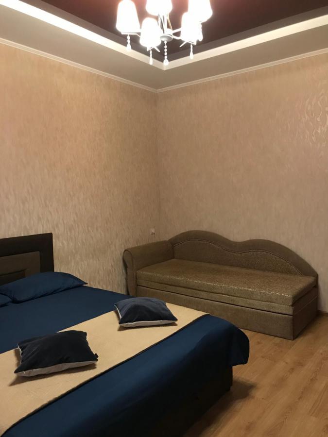 Rent Apartment In The Center Of Tjernihiv Exteriör bild